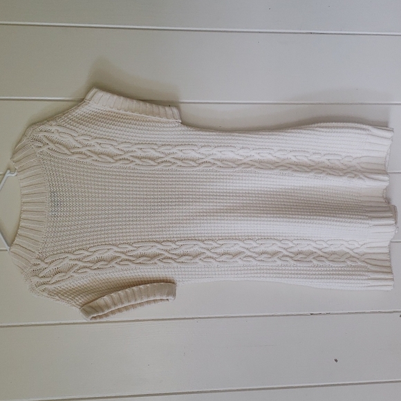 Express Cable Knit Short Sleeve Sweater - Picture 5 of 5